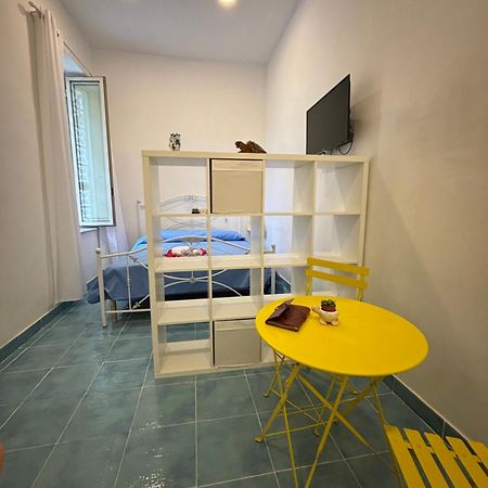Curniciell Relais Apartment Наполи Екстериор снимка