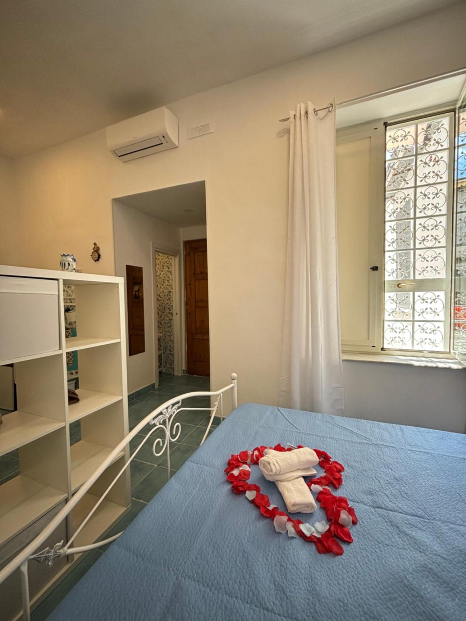Curniciell Relais Apartment Наполи Екстериор снимка